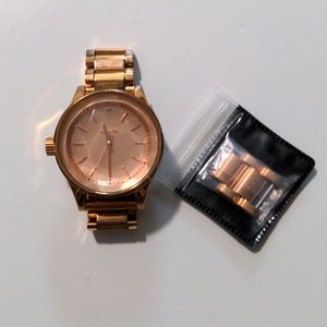 Nixon Watch - Rose Gold - The Facet Cut